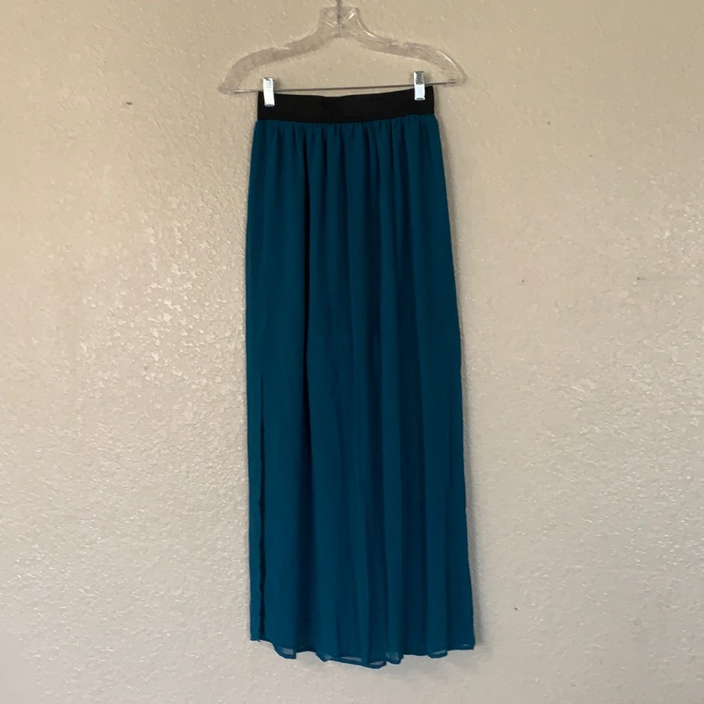 NINE BIRD LONG OPEN SIDE SKIRT